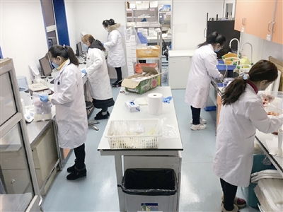 市北科技企業(yè)復(fù)工勁頭足商貿(mào)龍頭線上拓展新市場